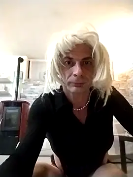 Snapshot of marti_8 chatting on 03-26-26, 03:12 marti 8 online show from 03-26-26, 03:12