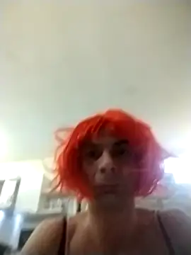 Snapshot of marti_8 chatting on 04-15-26, 05:31 marti 8 online show from 04-15-26, 05:31