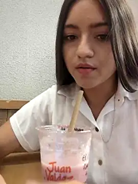 DulceCaroX online show from 03-18-26, 08:56