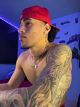 Snapshot of TOMAS_CONOR chatting on 02-21-26, 06:03 TOMAS CONOR online show from 02-21-26, 06:03