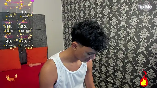 Snapshot of Little_Twink19x chatting on 06-22-26, 07:55 Little Twink19x online show from 06-22-26, 07:55