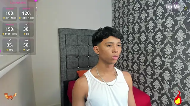 Snapshot of Little_Twink19x chatting on 07-08-26, 08:02 Little Twink19x online show from 07-08-26, 08:02