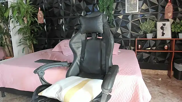 Jeremy wallker online show from 04-20-26, 08:54