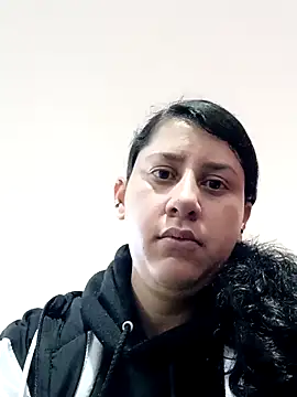 LunaDamasco online show from 04-18-26, 02:48