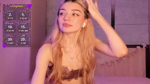 Snapshot of Melliissa chatting on 04-04-26, 09:23 Melliissa online show from 04-04-26, 09:23