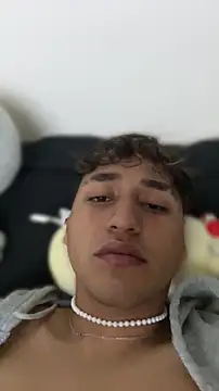 Alejandroml2 online show from 04-08-26, 07:52