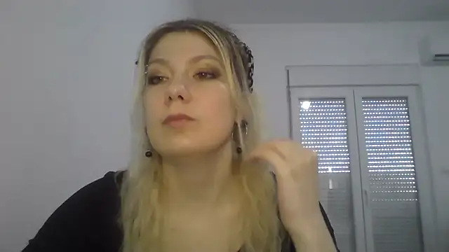 Foxy Bright online show from 03-29-26, 11:54