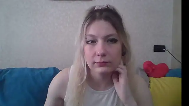 Foxy Bright online show from 04-22-26, 09:44