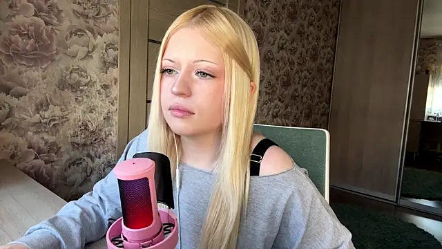 JeneeBIanks online show from 03-22-26, 12:08