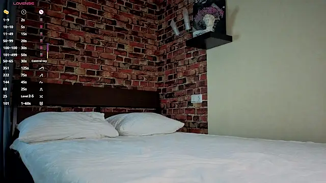 Six Seven7 online show from 04-18-26, 07:07