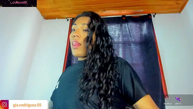 Jess Hoffman online show from 03-06-26, 02:35