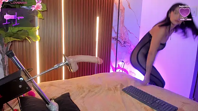 Antonella Moretti  online show from 04-05-26, 03:04