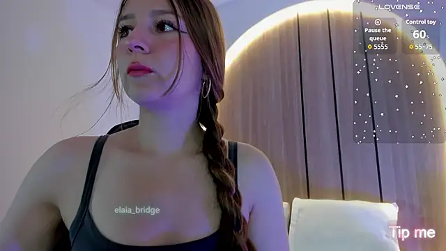 Snapshot of elaia_bridge chatting on 07-03-26, 12:00 elaia bridge online show from 07-03-26, 12:00