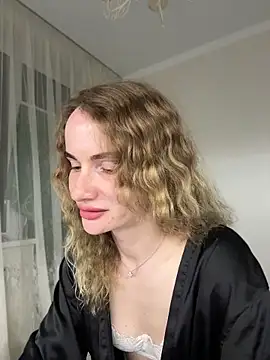 AinyrVixxen online show from 04-19-26, 09:17