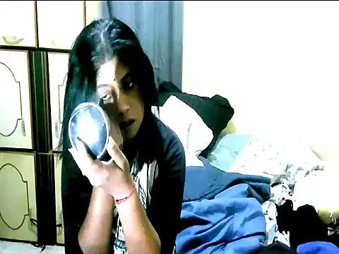 Snapshot of IndianPleasures21 chatting on 06-19-26, 12:04 IndianPleasures21 online show from 06-19-26, 12:04