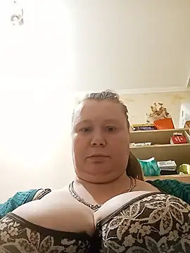 KiraStanton online show from 06-01-26, 08:43
