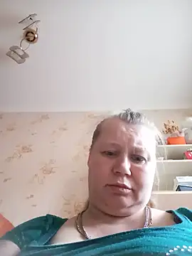 Snapshot of KiraStanton chatting on 06-14-26, 02:24 KiraStanton online show from 06-14-26, 02:24