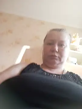 Snapshot of KiraStanton chatting on 06-14-26, 04:42 KiraStanton online show from 06-14-26, 04:42