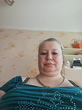 Snapshot of KiraStanton chatting on 07-18-26, 12:20 KiraStanton online show from 07-18-26, 12:20