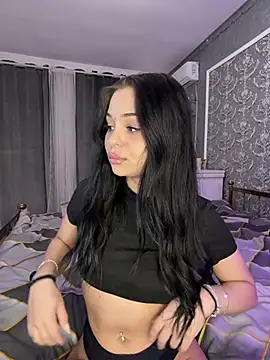 Olivia Noor online show from 05-12-26, 09:01