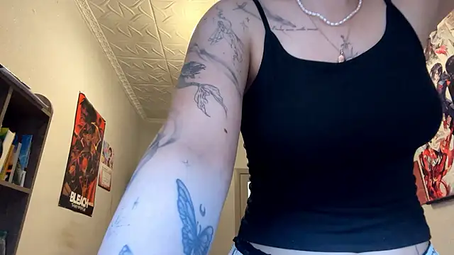 Snapshot of AshlynWabasha chatting on 03-09-26, 01:26 AshlynWabasha online show from 03-09-26, 01:26