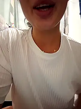 halii21 online show from 07-17-26, 11:06