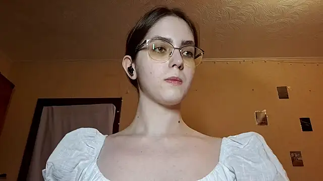 Katelemon online show from 04-05-26, 02:14