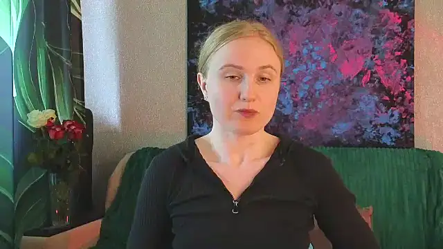Snapshot of Lanavi_Smile chatting on 07-10-26, 06:28 Lanavi Smile online show from 07-10-26, 06:28