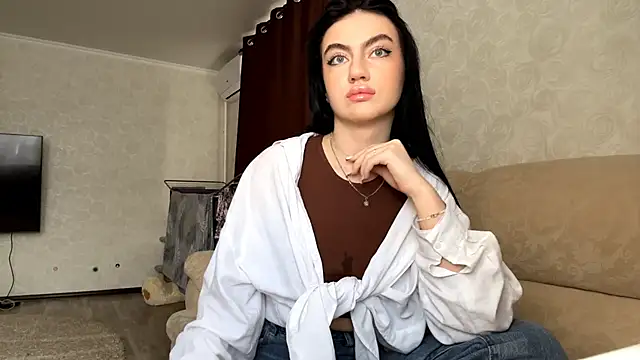 Snapshot of Soffiq chatting on 02-22-26, 06:13 Soffiq online show from 02-22-26, 06:13