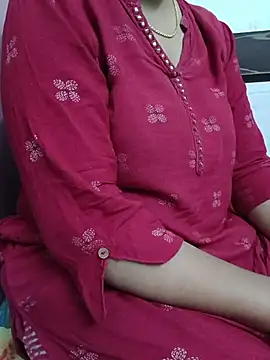 Queenlipx online show from 03-29-26, 02:50