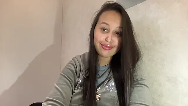 Snapshot of Dana_005 chatting on 05-14-26, 08:48 Dana 005 online show from 05-14-26, 08:48