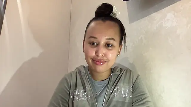 Snapshot of Dana_005 chatting on 05-30-26, 10:51 Dana 005 online show from 05-30-26, 10:51