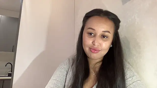 Snapshot of Dana_005 chatting on 06-12-26, 07:57 Dana 005 online show from 06-12-26, 07:57