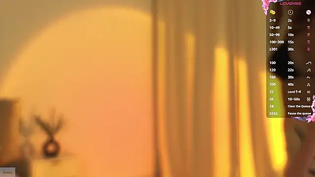 Snapshot of _Selestia_ chatting on 07-01-26, 01:02 Selestia online show from 07-01-26, 01:02