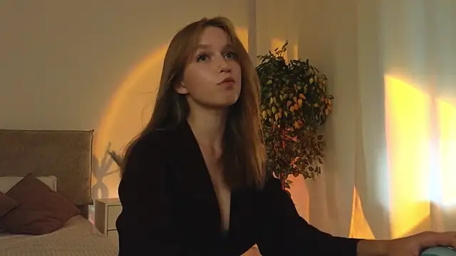 Snapshot of _Selestia_ chatting on 07-25-26, 01:41 Selestia online show from 07-25-26, 01:41