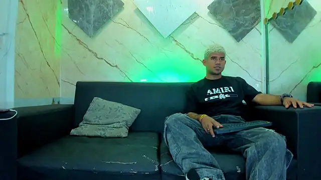 Latins on fire online show from 02-26-26, 08:08