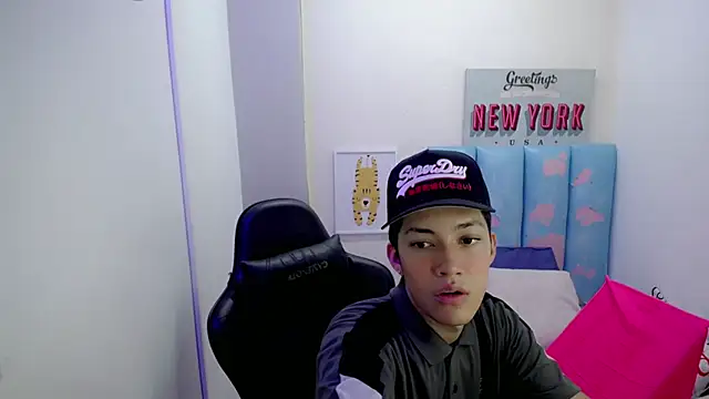 Street poemm  online show from 04-15-26, 08:53