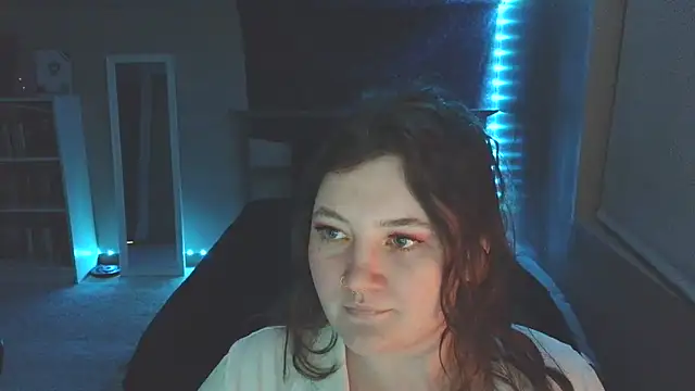 Snapshot of VelvetVixenXOX chatting on 02-22-26, 03:51 VelvetVixenXOX online show from 02-22-26, 03:51