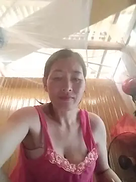 Snapshot of lris-Beauty77 chatting on 06-14-26, 03:52 lris-Beauty77 online show from 06-14-26, 03:52
