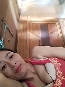 Snapshot of lris-Beauty77 chatting on 06-21-26, 04:04 lris-Beauty77 online show from 06-21-26, 04:04