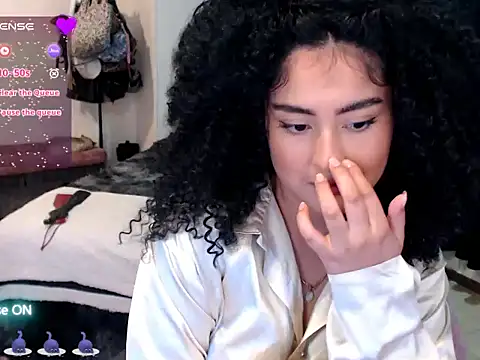 Snapshot of zakura_ania chatting on 02-25-26, 12:31 zakura ania online show from 02-25-26, 12:31