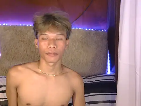 Nick cummer12 online show from 04-08-26, 01:33
