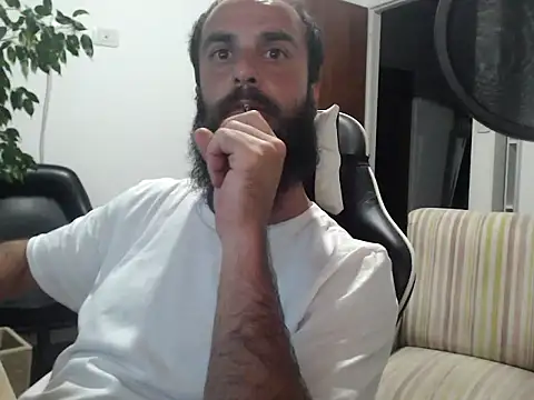 Snapshot of willymoliere chatting on 03-29-26, 12:32 willymoliere online show from 03-29-26, 12:32