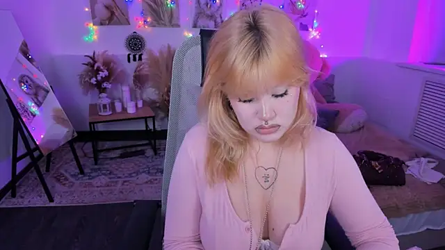 OpalNova online show from 06-16-26, 07:38