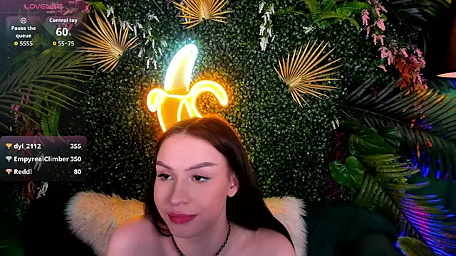 Snapshot of SatiraLux chatting on 05-11-26, 02:06 SatiraLux online show from 05-11-26, 02:06