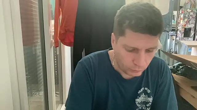 Snapshot of Minmoi1984 chatting on 02-22-26, 11:09 Minmoi1984 online show from 02-22-26, 11:09