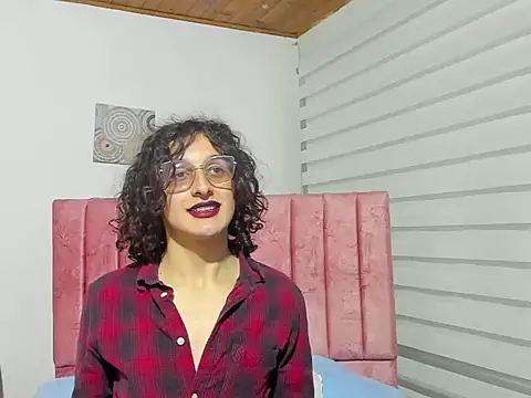 Maverick angel online show from 04-21-26, 04:34