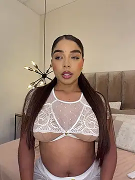 Snapshot of AnnyVega__ chatting on 07-25-26, 10:07 AnnyVega online show from 07-25-26, 10:07