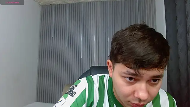 Julian Smith21 online show from 07-10-26, 04:06