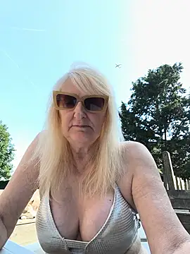 Snapshot of Heidiblueeyes chatting on 05-29-26, 08:12 Heidiblueeyes online show from 05-29-26, 08:12